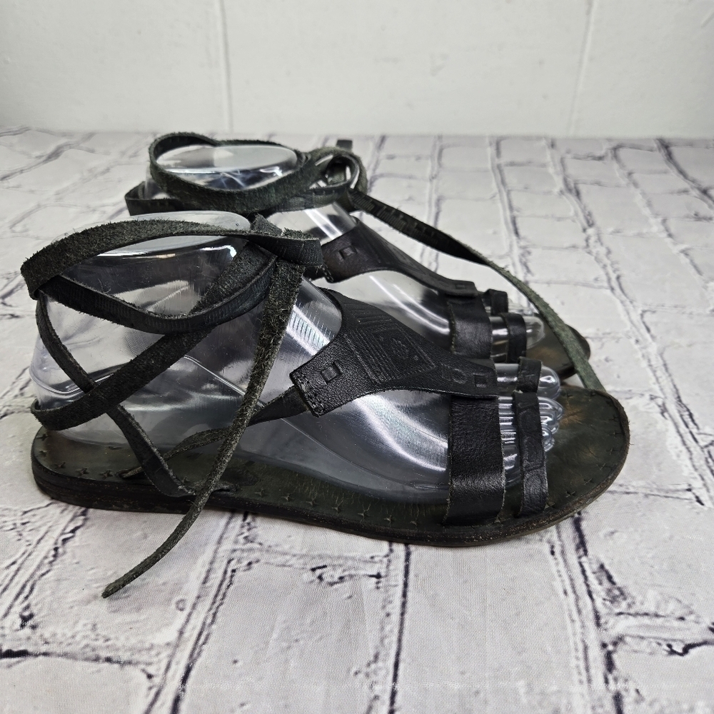 Free People black leather boho hippie gladiator ankle wrap sandals - Picture 13 of 14